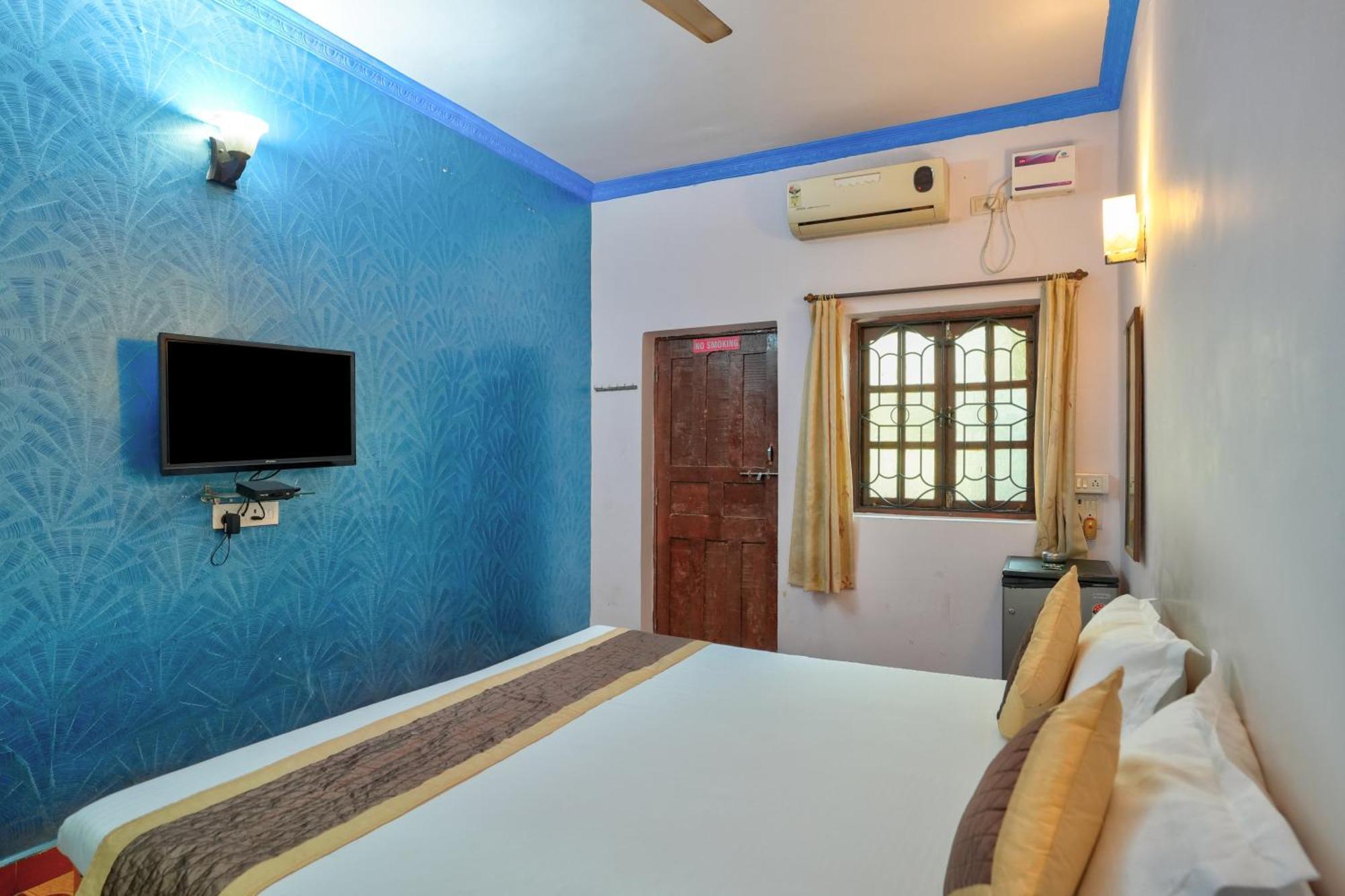 Om Sai Guest House Калангут Экстерьер фото